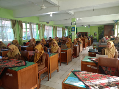 SAMBUT TAHUN AJARAN BARU, SMAN 1 TILATANG KAMANG MENGGELAR IHT !!